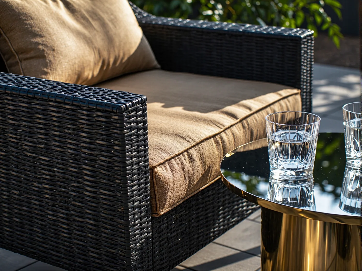 Ranking: Najlepsze meble outdoorowe w stylu glamour na 2025 rok - ilustracja 2